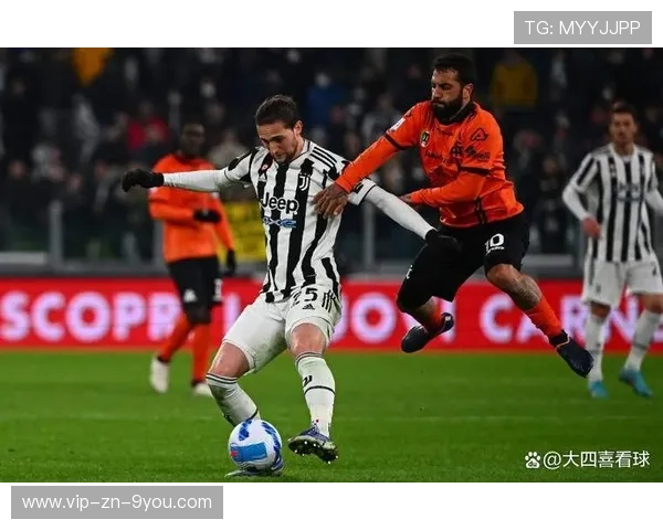 意甲那不勒斯中路展开进攻,禁区威胁迅速提升